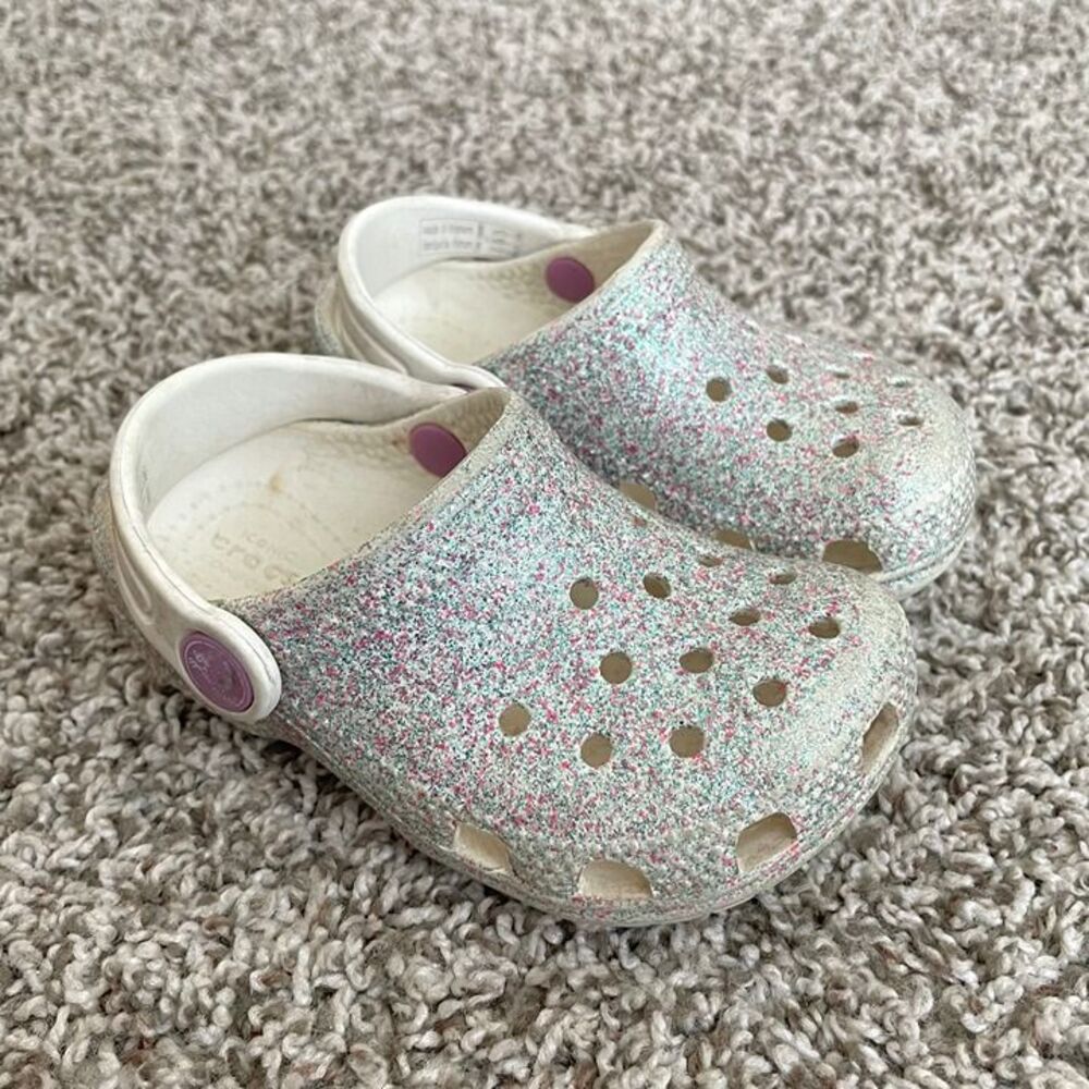 Size 7 / Toddler Girl Crocs Sandals